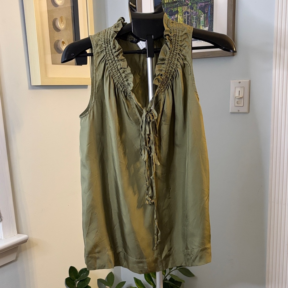 Marc by Marc Jacobs Silk Elegant Olive Green Sleeveless Top size M